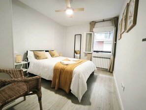 3 bedrooms, iron/ironing board
