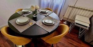 Dining - APARTMENT LA CASONA DEL CARDENAL. 1A (Alcalá de Henares)