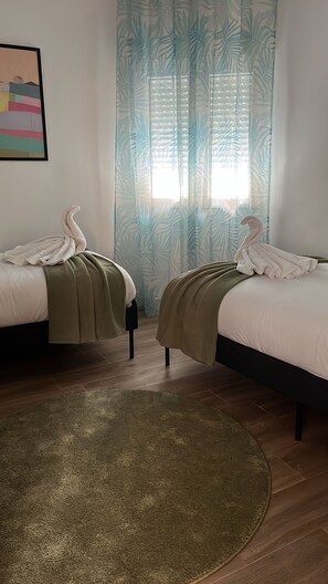 Spa - PUERTA DE MADRID APARTMENT. 2 (Alcalá de Henares)