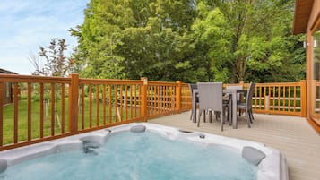 Deluxe-hytte | Udendørs spisemuligheder