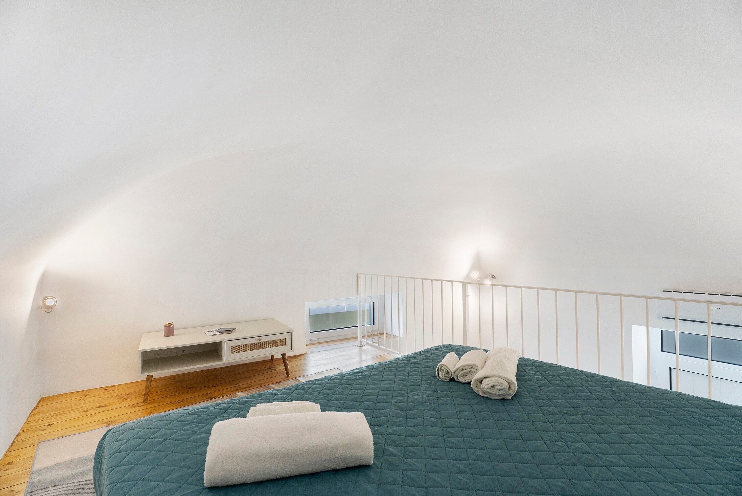 熨斗/熨衣板、WiFi、床单