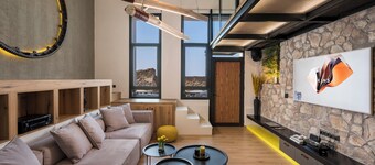 Skins Concept Boutique Apartment