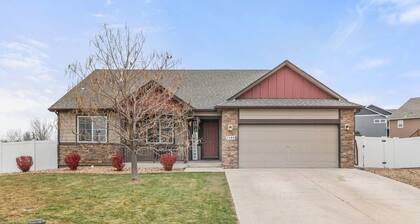 Spacious 6-bedroom house in the heart of Greeley