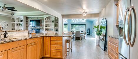 Microwave, oven, stovetop, dishwasher