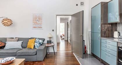 Two bedroom loft in central Bristol