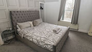 2 bedrooms, individually decorated, individually furnished, free WiFi