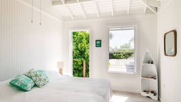 4 bedrooms, internet, bed sheets