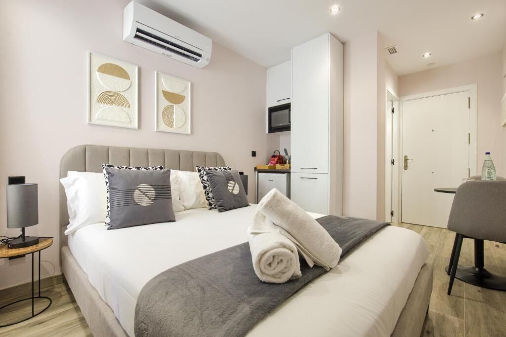 Habitación doble, 1 cama doble | Tabla de planchar con plancha y wifi gratis