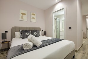 Standard Double Room, 1 Double Bed | Iron/ironing board, free WiFi - Dobo Madrid Nuria (Madrid)