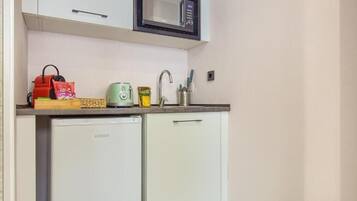 Habitación estándar doble, accesible en silla de ruedas, planta baja | Interior