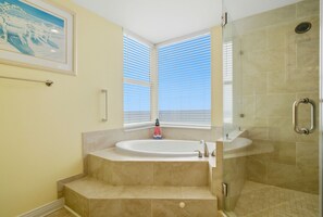 Hair dryer, towels - NEW LISTING!!! Beach Colony West 6B- Gulf Front with Indoor Pool! (Pensacola)