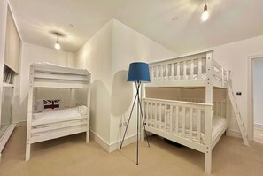 3 bedrooms, free WiFi, bed sheets - The Grange Serviced Apartment-2 (London)