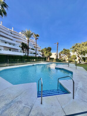 Pool - 61 - 3-bed in Nueva Andalucia - Marbella (Nueva andalucia)