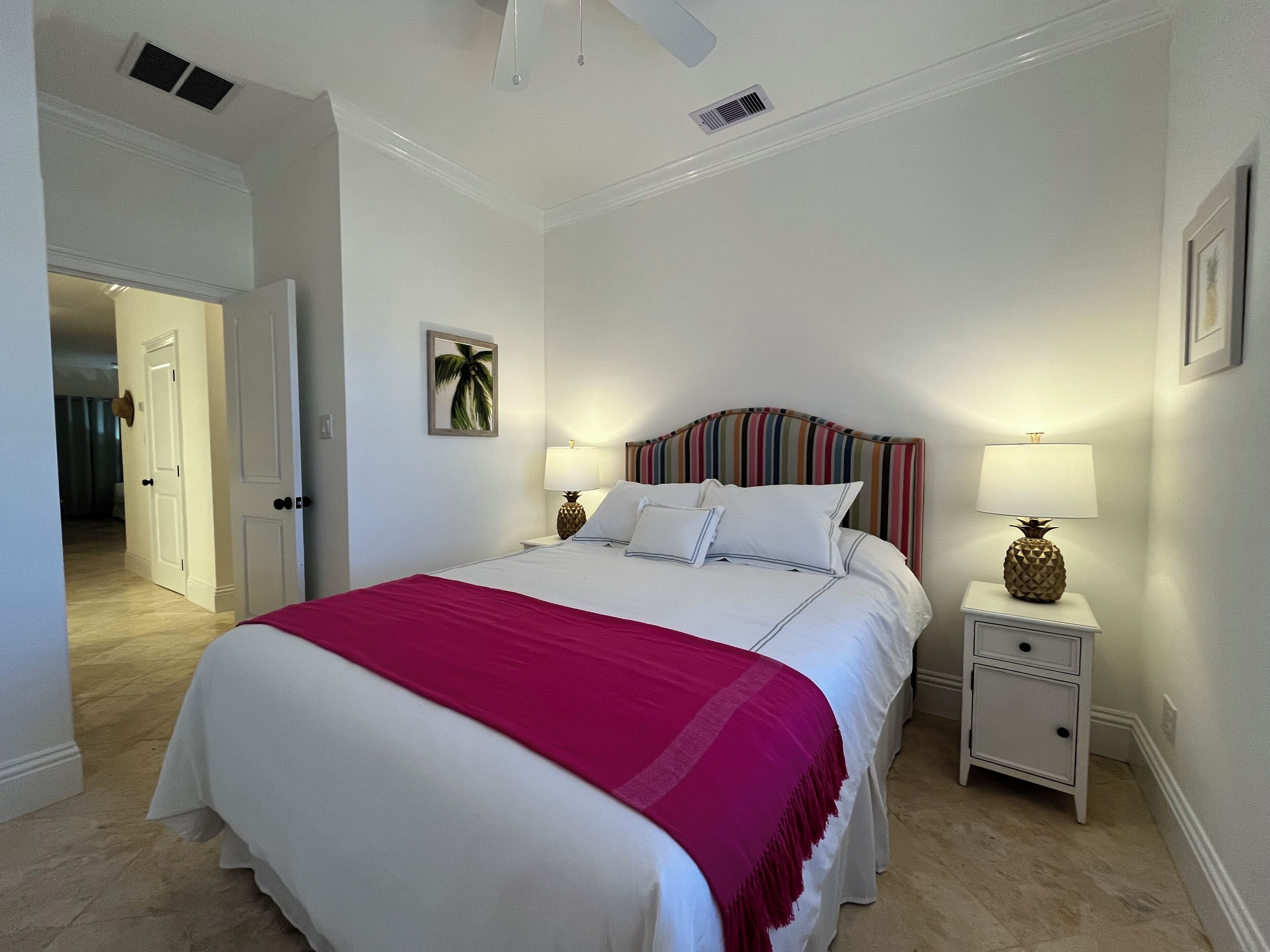 2 bedrooms, iron/ironing board, internet, bed sheets