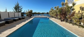 WATERFRONT w Slip  - Cozy 2 Bedroom Condo in Treasure Cay-  Great Location!