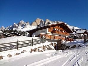 Exterior - Our small vacation paradise with only 2 apartments is located in the middle of the mountains (Karersee)
