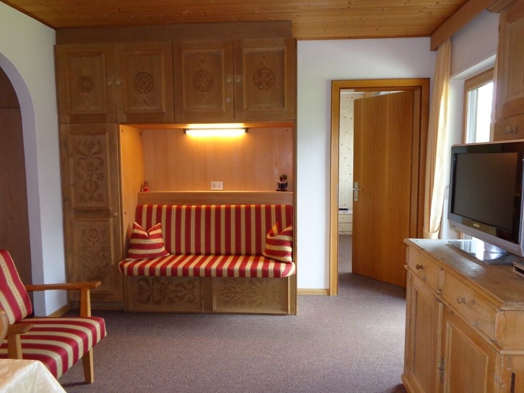 Unser Kleines Ferienparadies Mit Nur 2 Wohneinheiten Liegt Inmitten Der Berge - Welschnofen