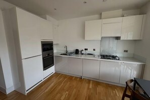 Private kitchen - The Grange Serviced Apartment-4 (London)