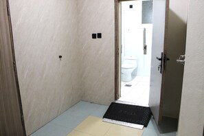 Shower - Alwaha towers hotels apartments  (najran)