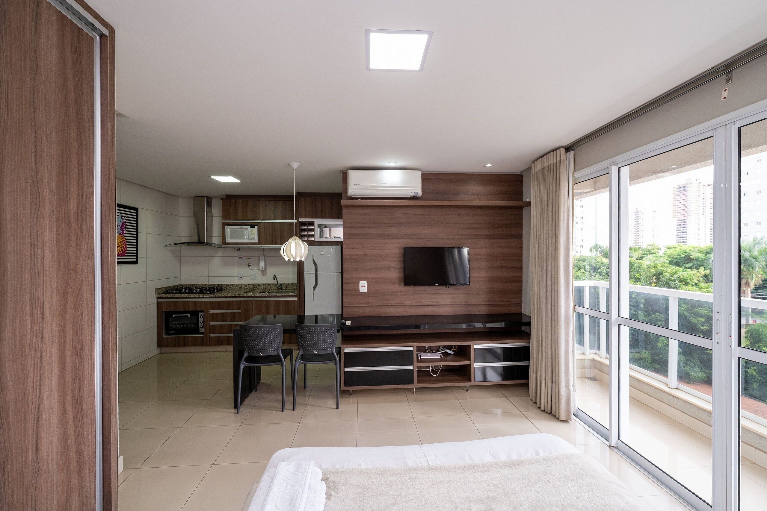 傳統公寓 | 私人廚房 | 電冰箱、微波爐、鍋具/餐盤/廚房用品、清潔用品