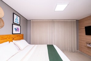 Room - The Expression (Goiânia)
