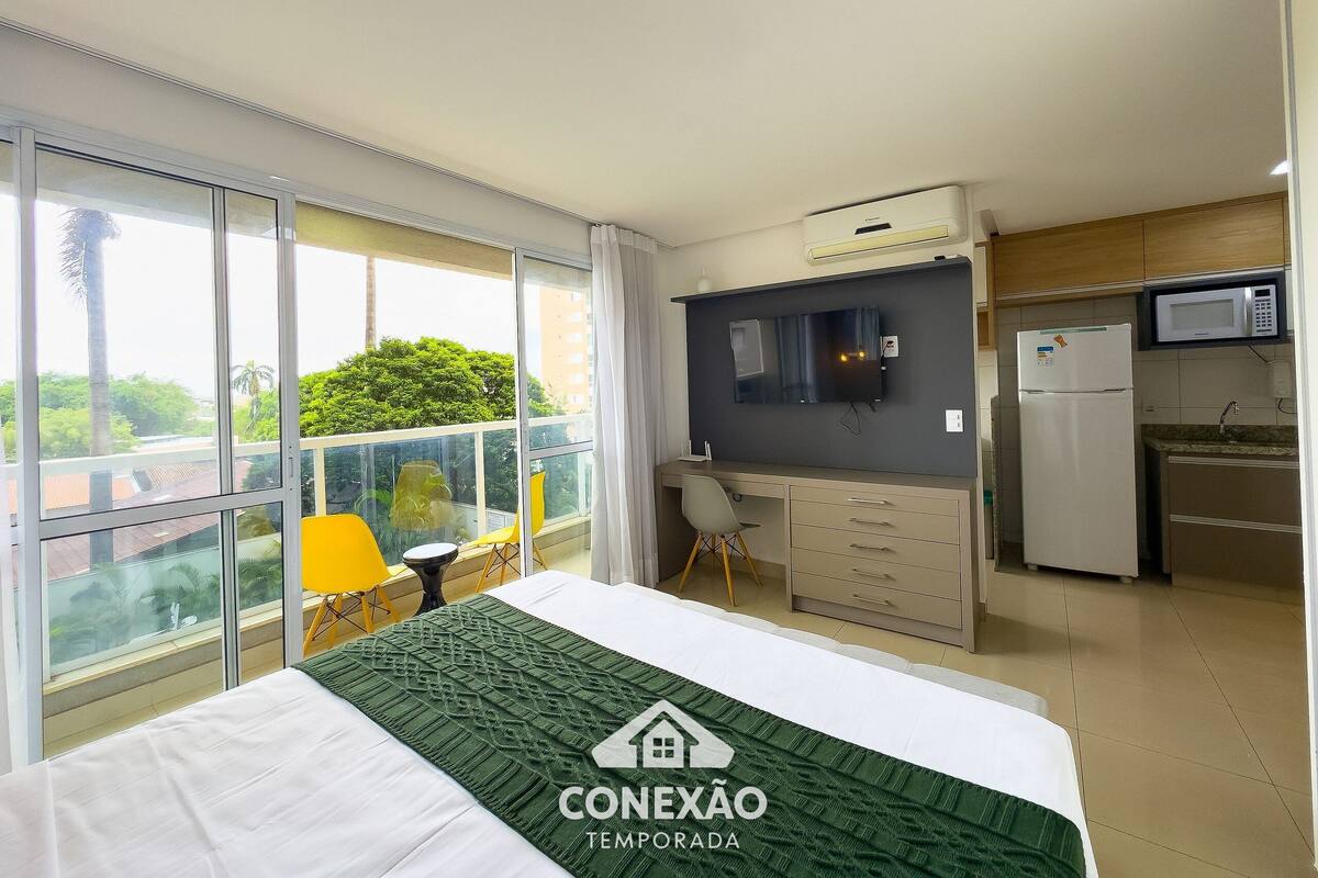 Apartment, 1 Queen Bed | Individually furnished, desk, laptop workspace, blackout drapes