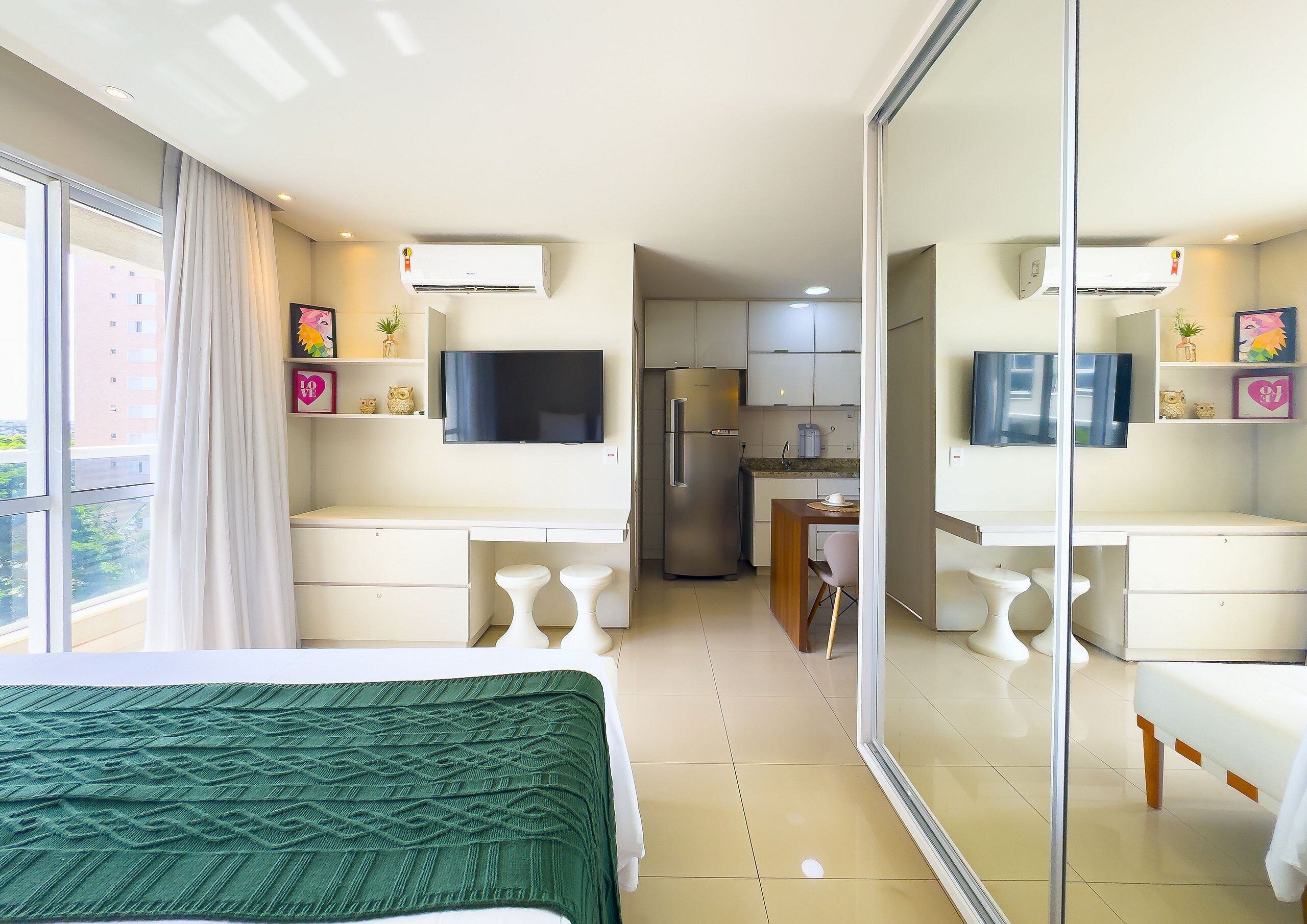 Apartamento exclusivo | Cortinas blackout, ferros/tábuas de passar roupa, Wi-Fi de cortesia