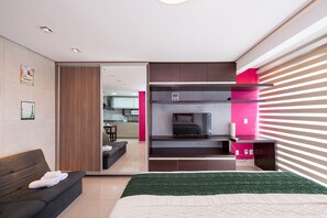 Room - The Expression (Goiânia)