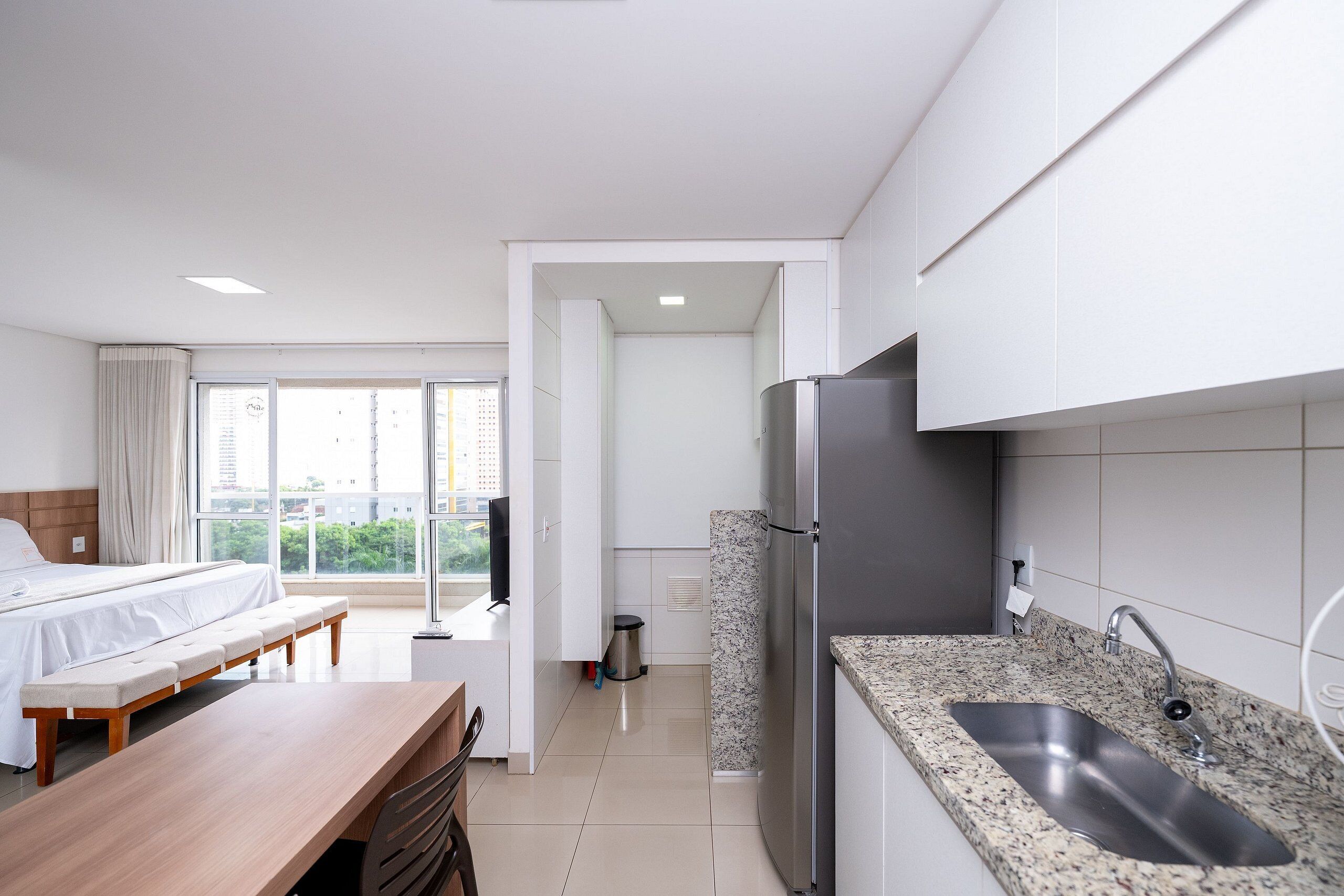 Economy-Apartment | Individuell eingerichtet, Schreibtisch, laptopgeeigneter Arbeitsplatz