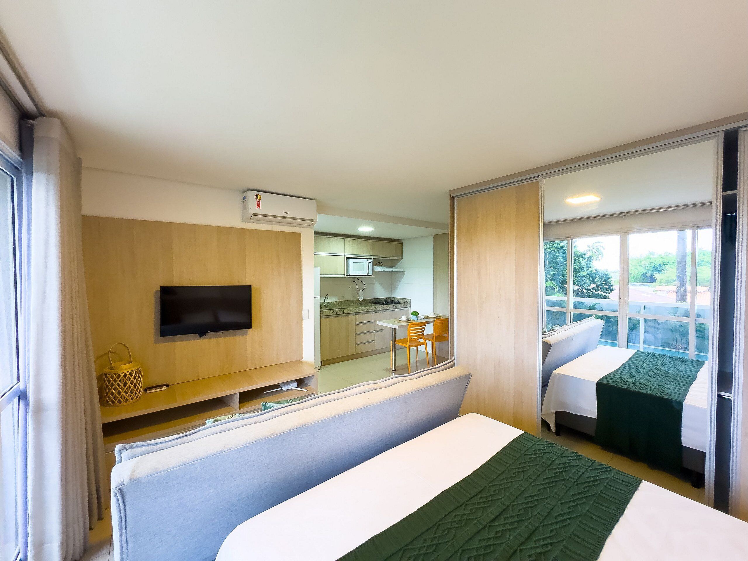 Comfort-Apartment | Verdunkelungsvorhänge, Bügeleisen/Bügelbrett, kostenloses WLAN