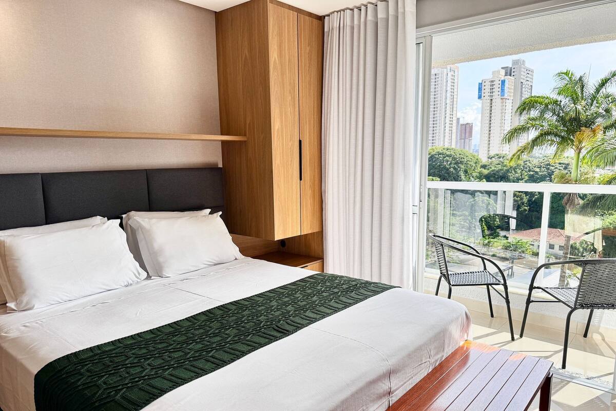 Comfort Apartment | Blackout curtains, iron/ironing board, free WiFi, bed sheets