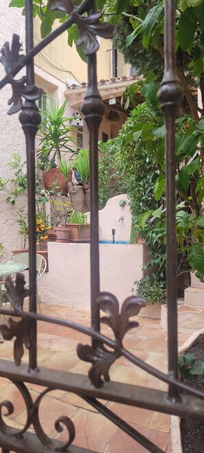 Terrace/patio - Quiet private village house with garden terraces (Gogolin vieux Village) (Cogolin)
