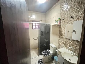 Haartrockner, Toilettenpapier