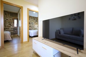 2 dormitorios, tabla de planchar con plancha, wifi gratis y ropa de cama