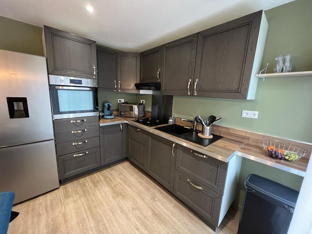 Lejlighed - udsigt til have | Privat køkken