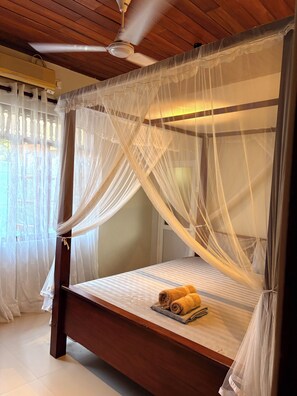 Acesso à internet, roupa de cama