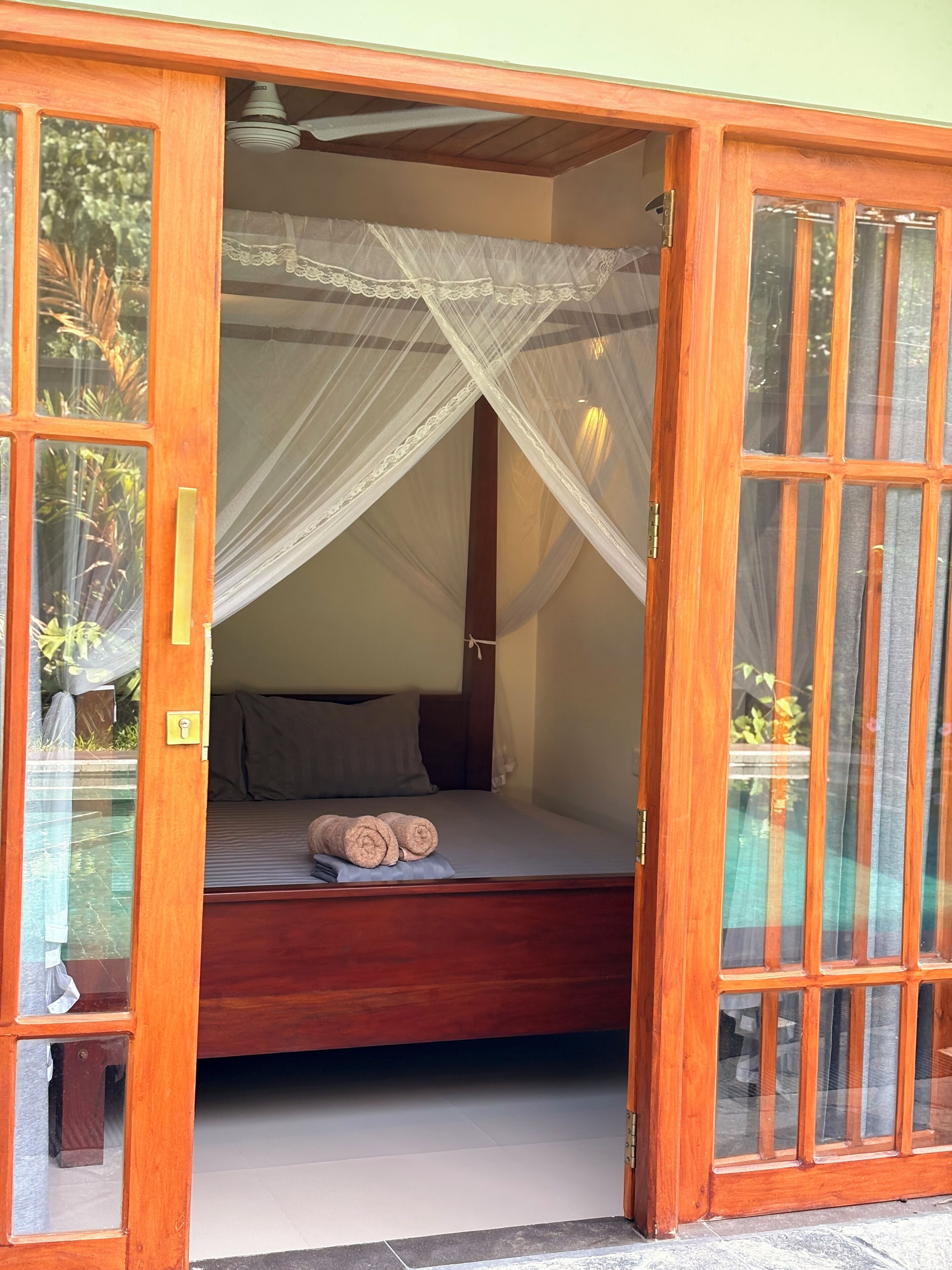 Internet, bed sheets