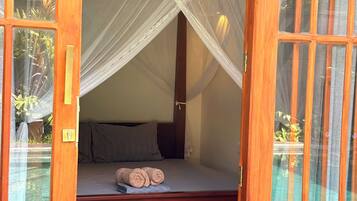 Internet, bed sheets