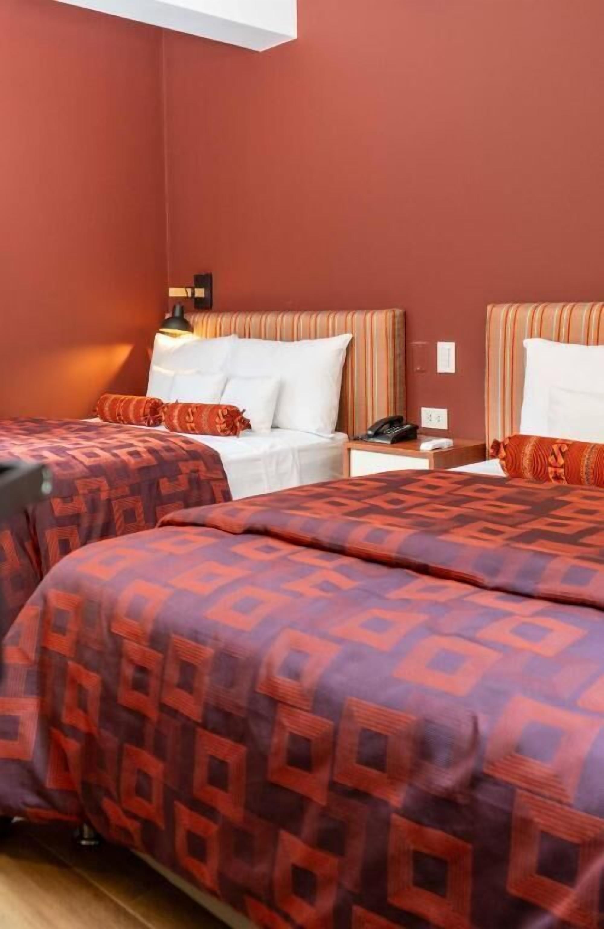 In-room safe, laptop workspace, soundproofing, free WiFi