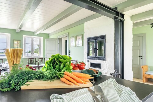 Private group retreat between Schlei & Baltic Sea | historic | garden & fireplace