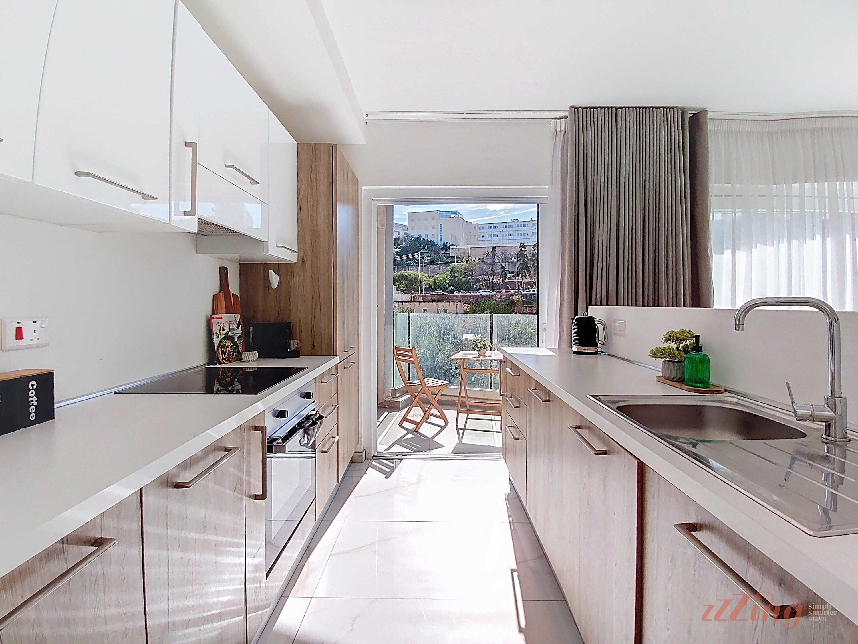 Fridge, oven, dishwasher, coffee/tea maker