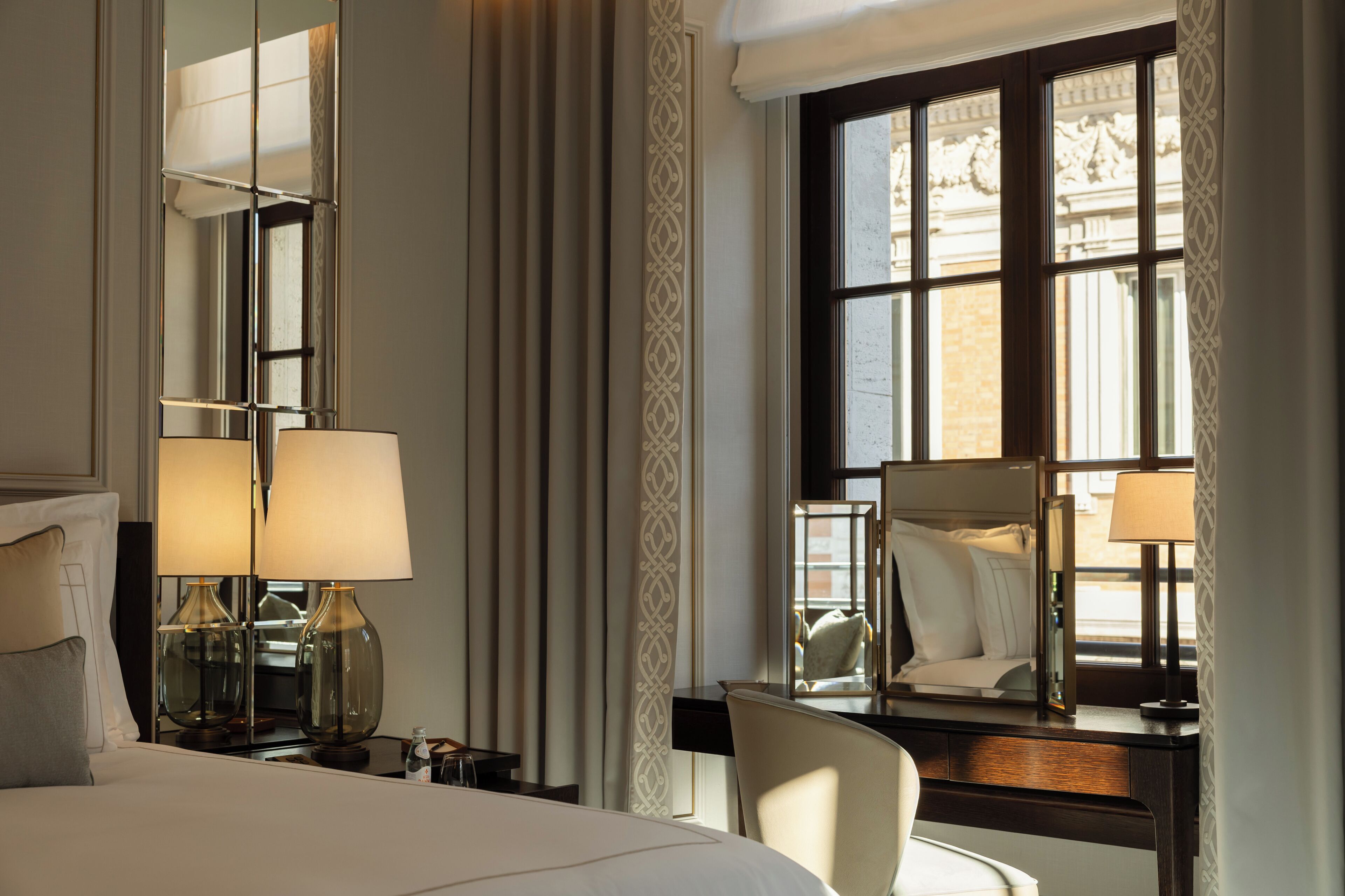 Ropa de cama de alta calidad y minibar 