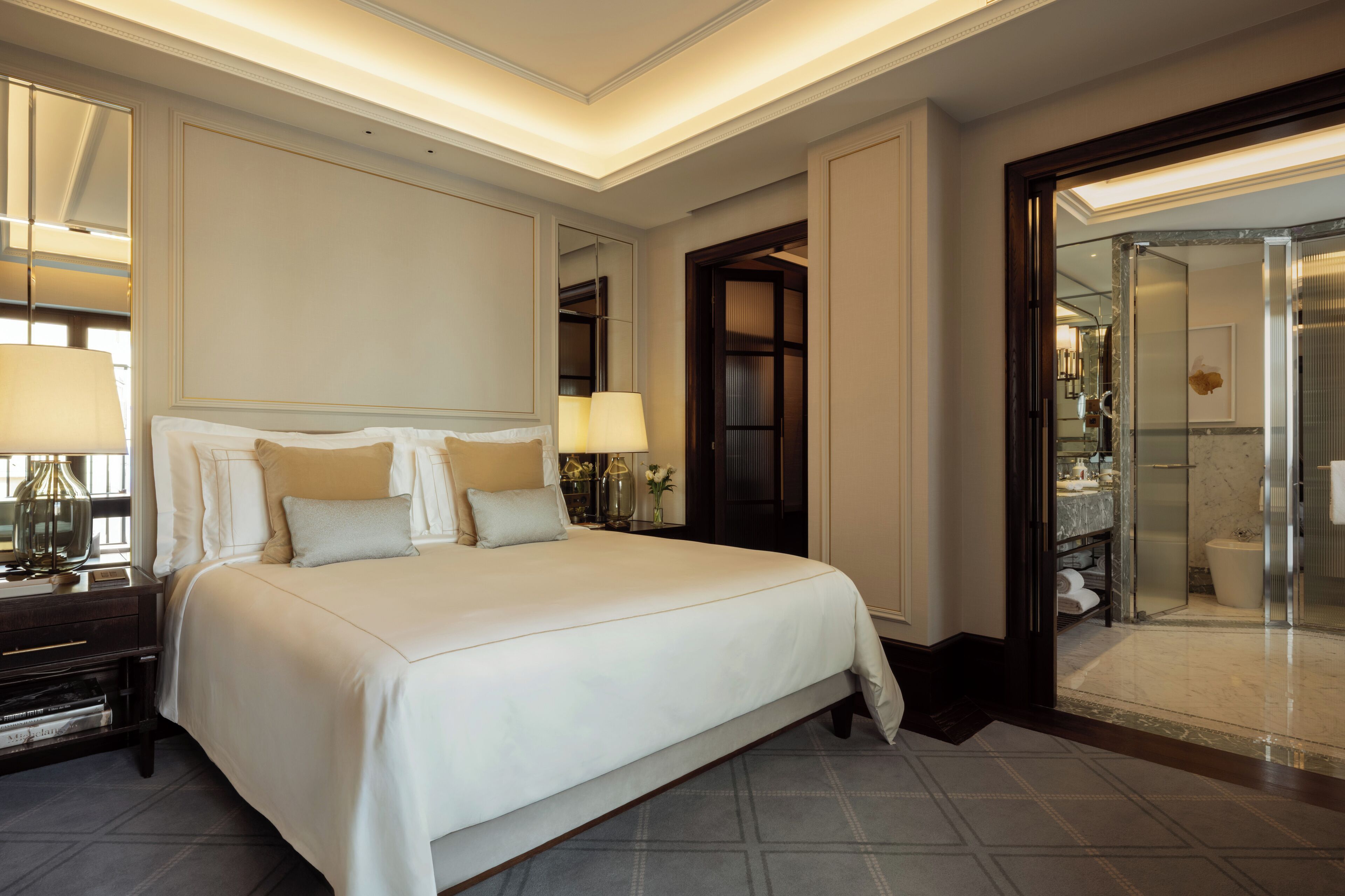 Superior Room | Premium bedding, minibar, in-room safe, iron/ironing board