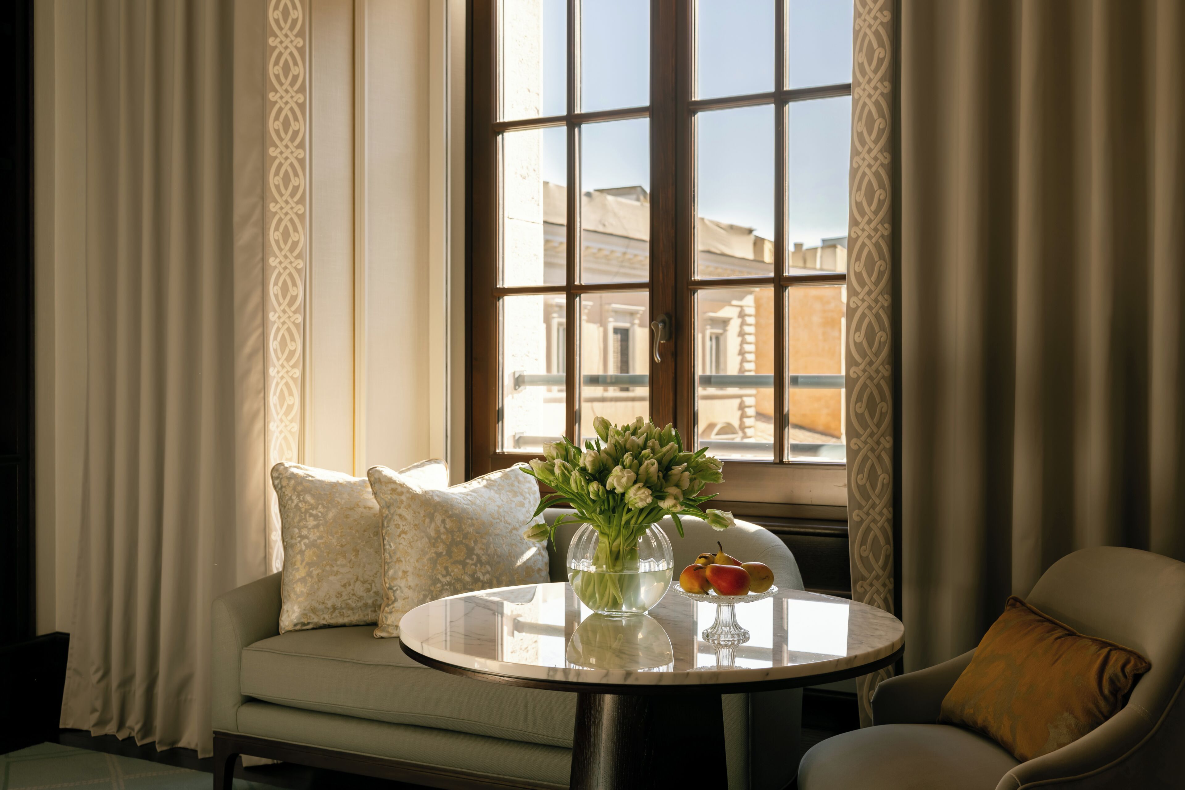 Suite Deluxe, 1 très grand lit | Literie de qualité supérieure, minibar, coffres-forts dans les chambres