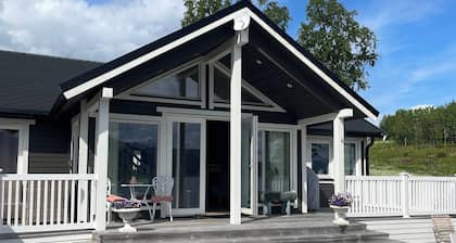 Cottage for Rent by the sea