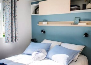 3 bedrooms, WiFi - ZEcamping 4* - Parc Aqua - Plage à 1 km - Dog friendly - MH TV Plancha (Saint-Michel-Chef-Chef)