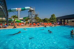 Indoor pool - ZEcamping 4* - Parc Aqua - Plage à 1 km - Dog friendly - MH TV Plancha (Saint-Michel-Chef-Chef)