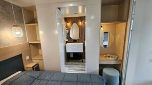 4 bedrooms, WiFi