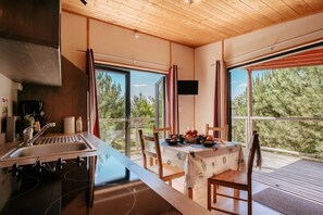 Refrigerador, microondas, parrilla de estufa y lavavajillas 