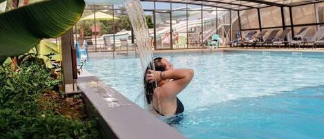 Piscine couverte, piscine chauffée